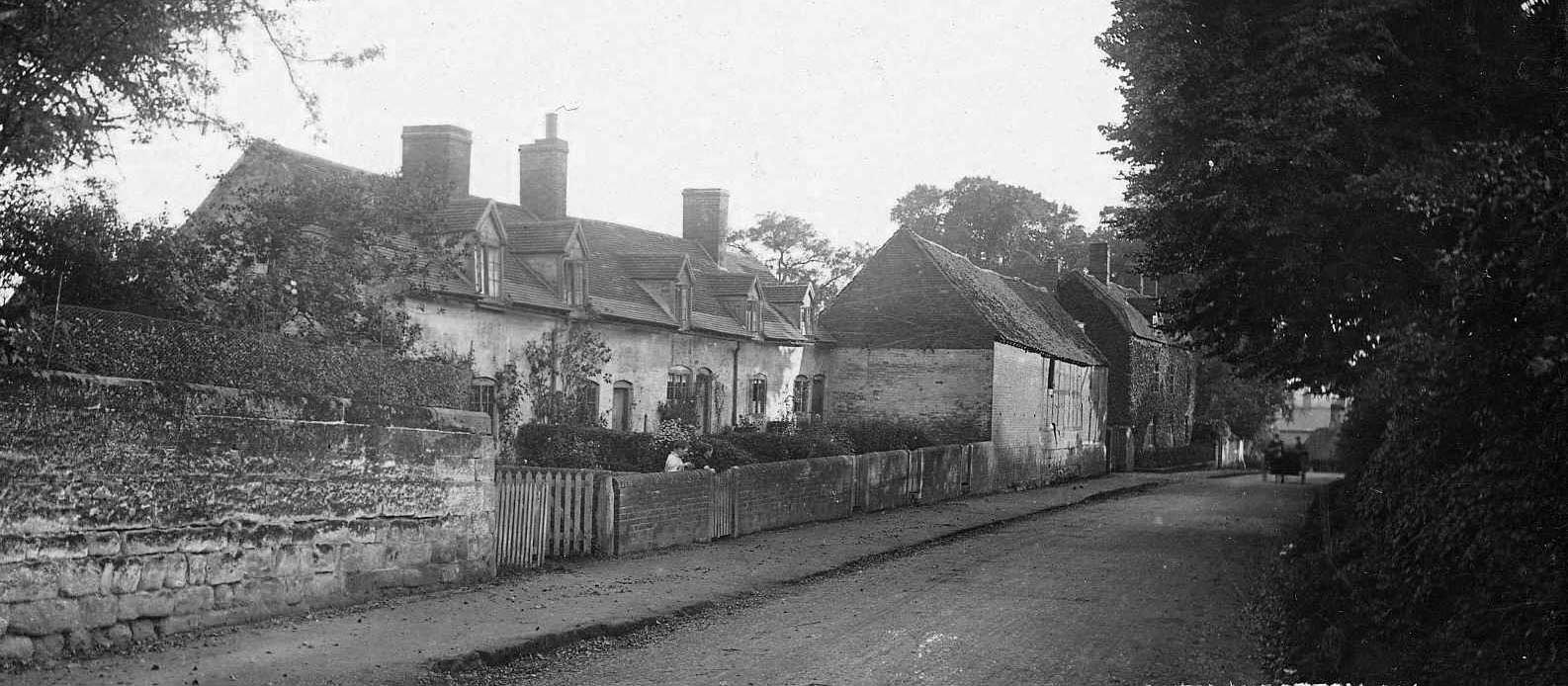 Elms Farm Cottages (demolished)